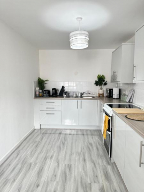 Cozy Family House 10 min from Manchester Airport